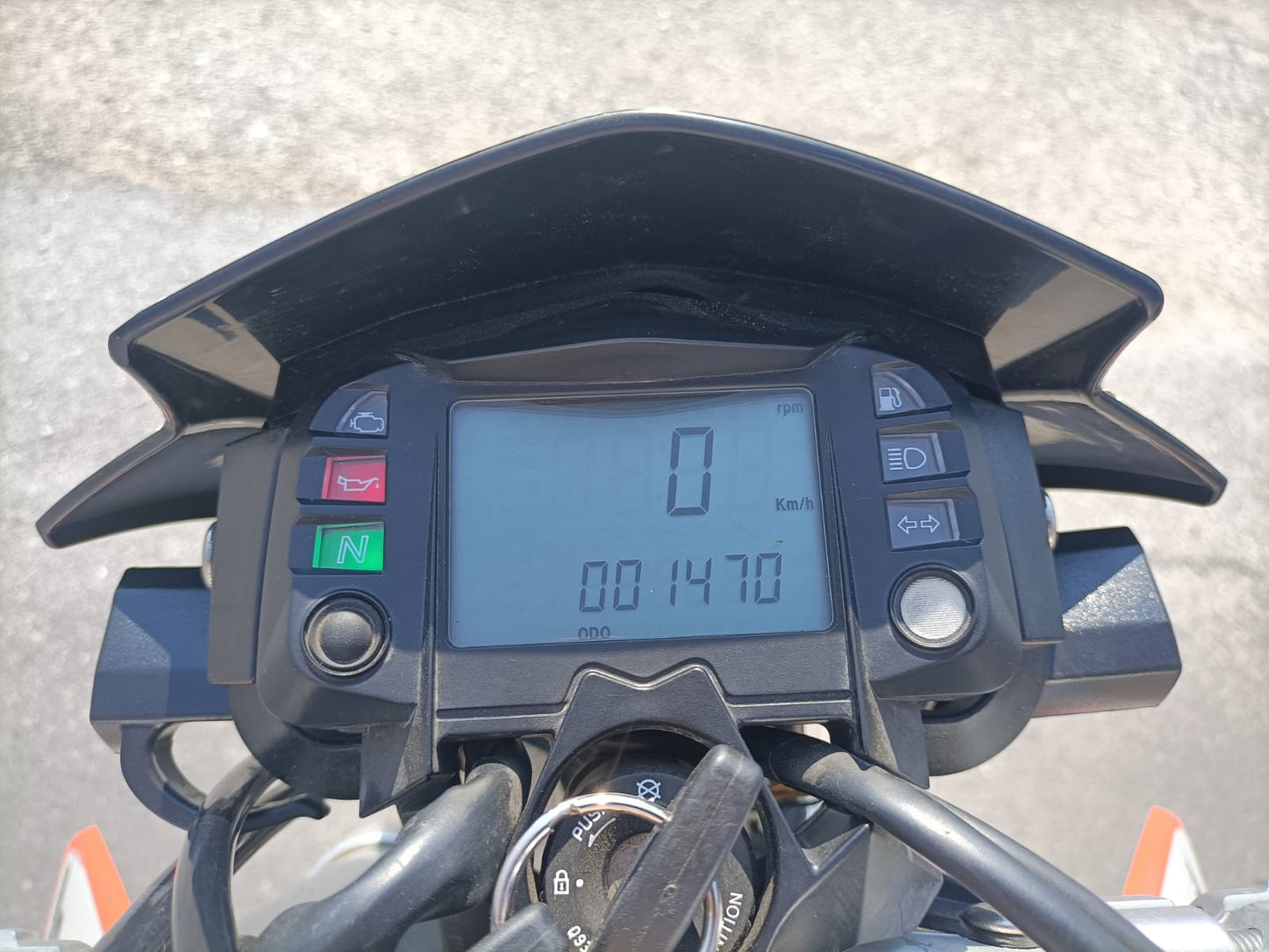 In Vendita Aprilia SXV 550 Motard Km 1.470 Originale Aprilia Racing in Pronta Consegna