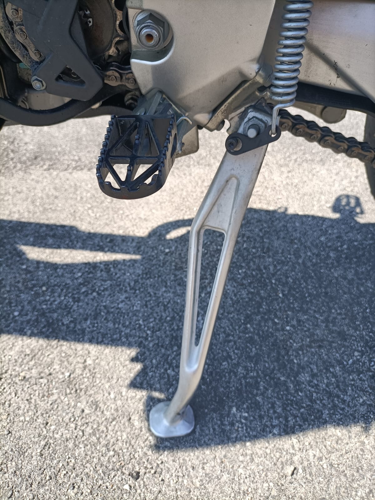 In Vendita Aprilia SXV 550 Motard Km 1.470 Originale Aprilia Racing in Pronta Consegna
