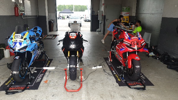 Ducati Panigale V2 2025 in pronta per entrare in circuito durante un track day con BMR Noleggi