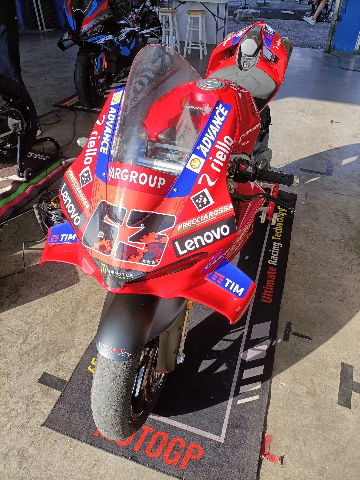 Ducati Panigale V4S 2025 Akrapovic – Noleggio Offerta Tutti Pazzi Per La Pista