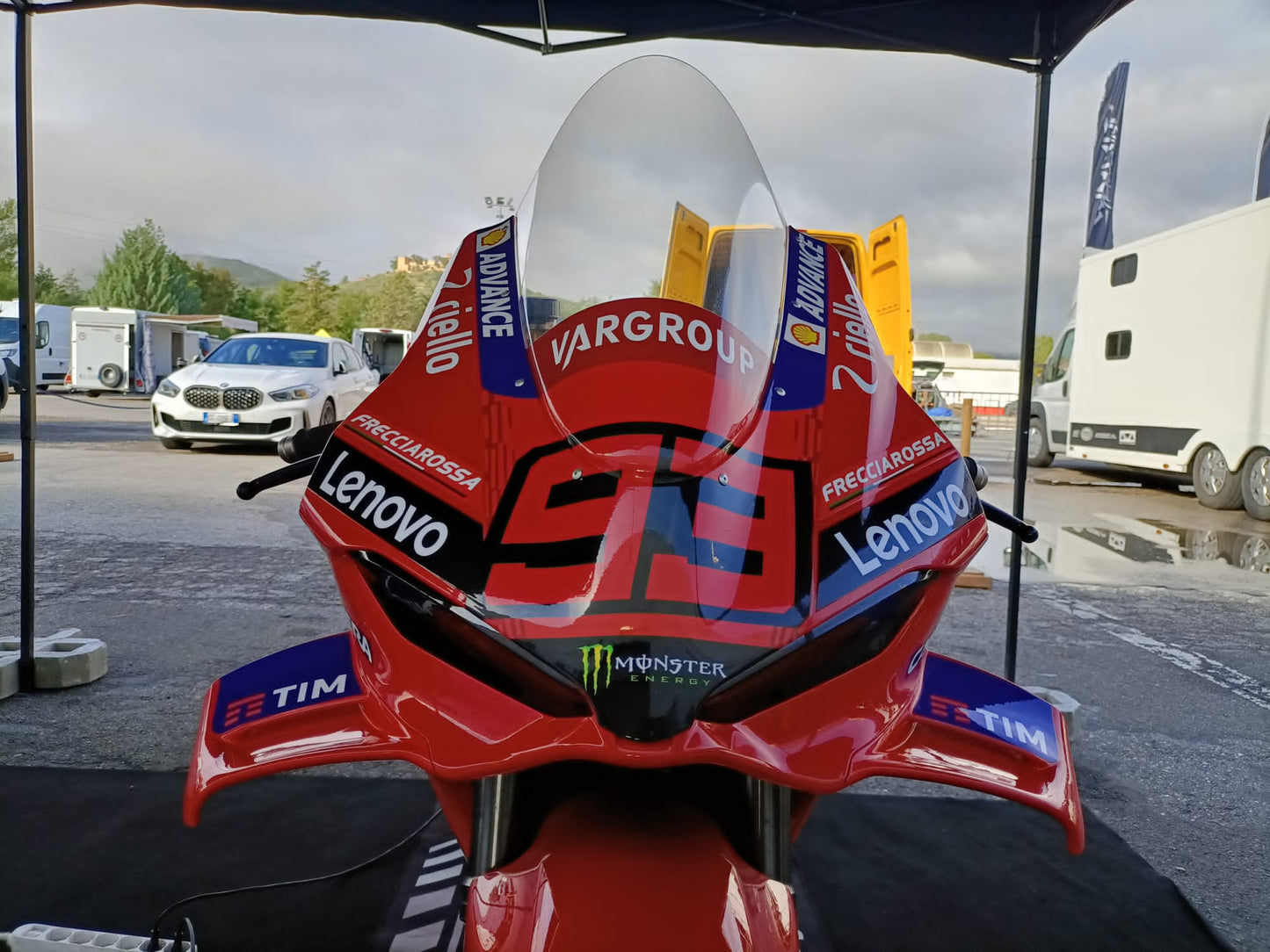 Ducati Panigale V4 2025 Standard – Noleggio Offerta Tutti Pazzi Per La Pista