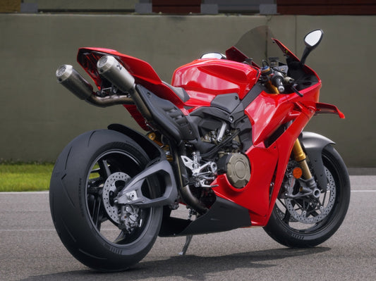 Ducati Panigale V4S 2025 Akrapovic – Noleggio Pista Luxury Rent