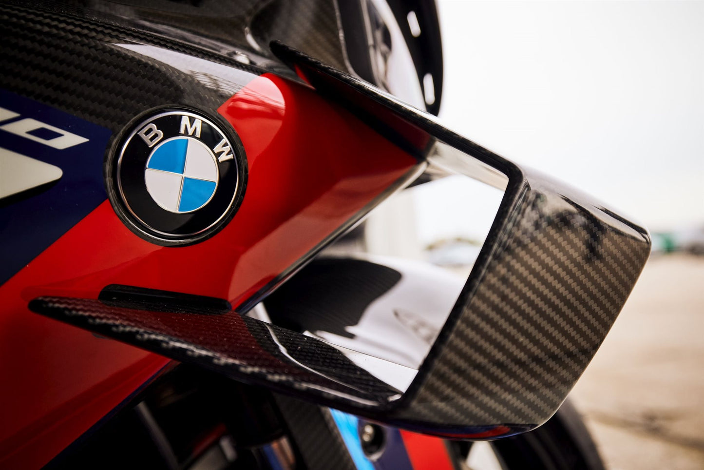 NOLEGGIO IN PISTA BMW M 1000 RR 2023 CIRCUITO MAGIONE (PG)