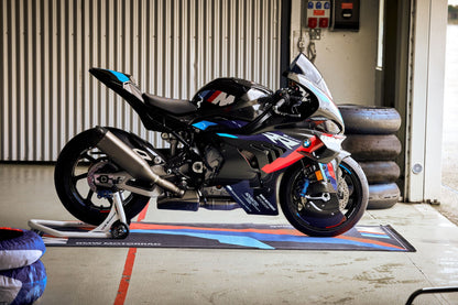 BMW M1000RR Competition – Noleggio Pista Luxury per Piloti Esigenti