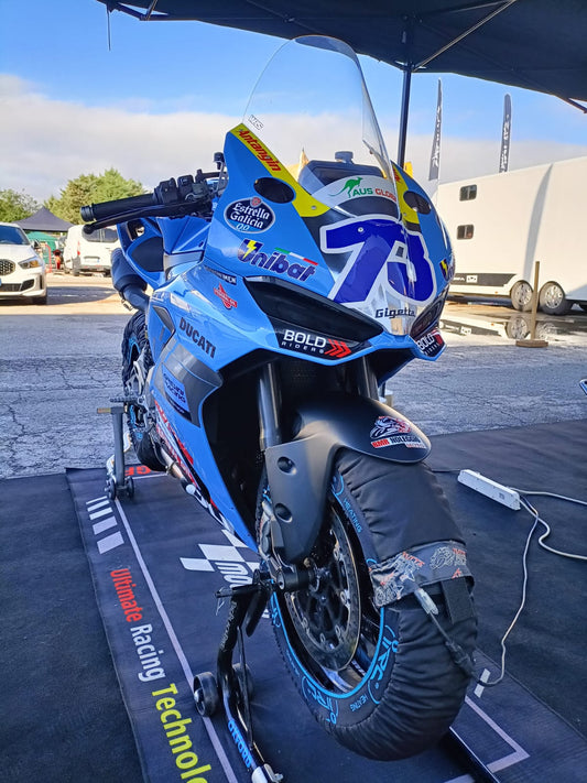 Ducati Panigale V2 2025 Vista Frontale Laterale Noleggio Moto in Pista BMR Noleggi