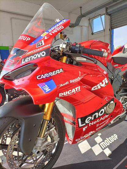 ULTIMI 20 BUONI: Esperienza Ducati Panigale V4S Replica Bagnaia (3 Turni) a soli €249,00 incluso ingresso in Pista