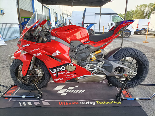Ducati Panigale V4 2025 Standard – Noleggio Offerta Tutti Pazzi Per La Pista