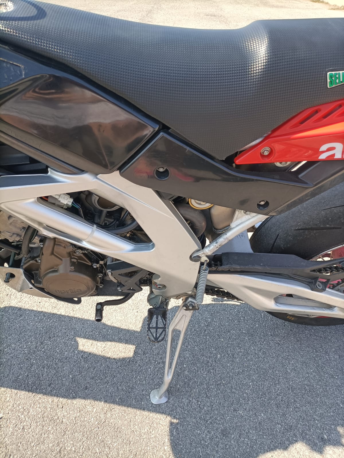 In Vendita Aprilia SXV 550 Motard Km 11.786 Aprilia Racing in Pronta Consegna