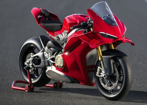 OFFERTA NOLEGGIO 2 TURNI DUCATI PANIGALE V4 2025