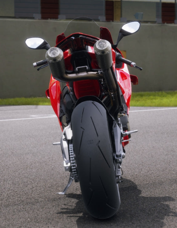 OFFERTA NOLEGGIO 2 TURNI DUCATI PANIGALE V4 2025