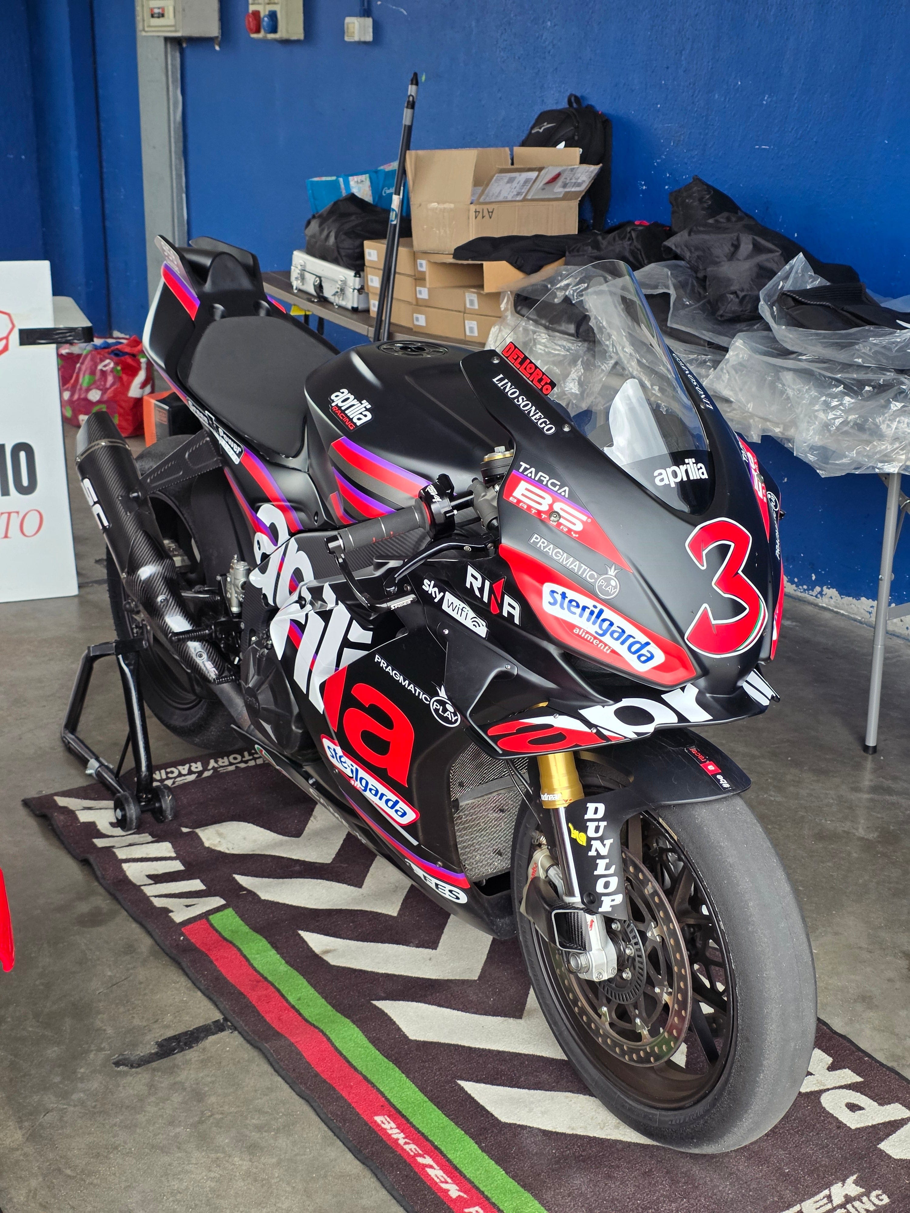 BMR SERVIZI E NOLEGGI SRLS Aprilia RSV4 MY25 - Replica Max Biaggi