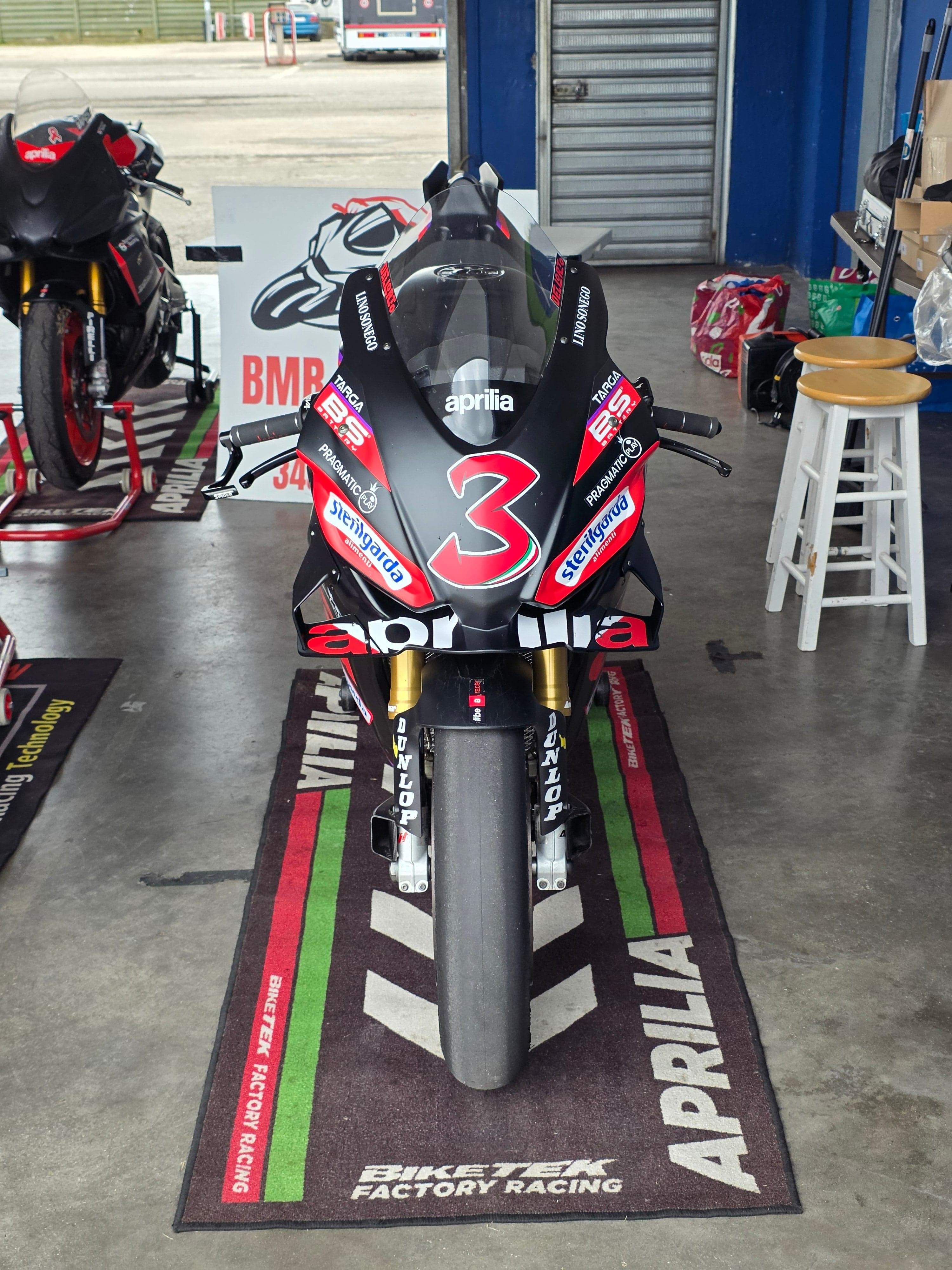 BMR SERVIZI E NOLEGGI SRLS Aprilia RSV4 MY25 - Replica Max Biaggi