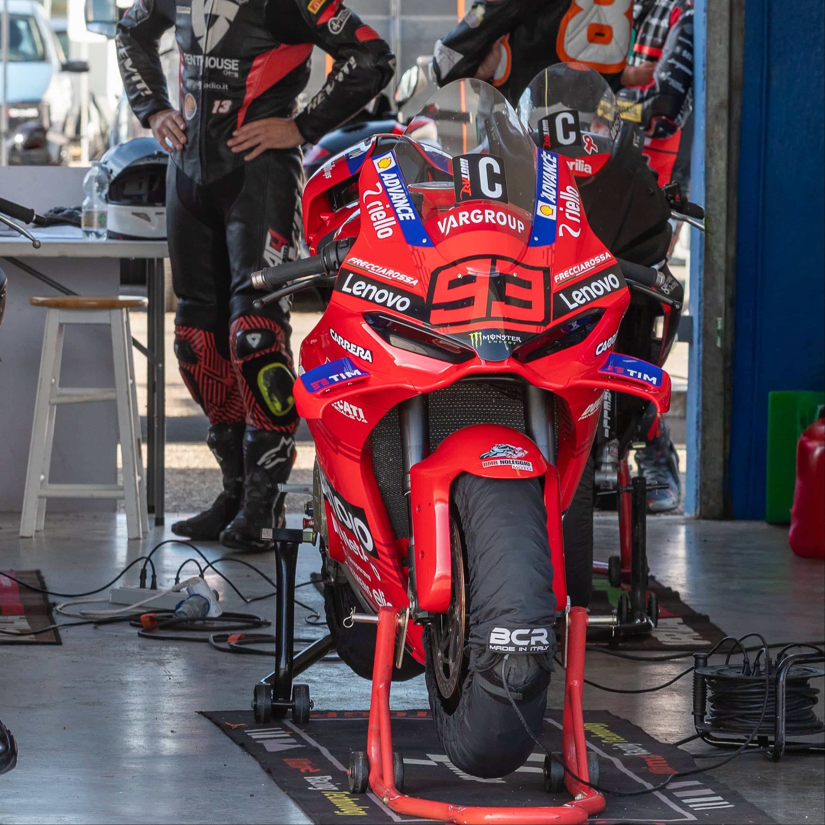 BMR SERVIZI E NOLEGGI SRLS Esperienza Ducati Panigale V4S Replica Bagnaia (3 Turni) a soli €249,00 MAGIONE Experience Ducati Panigale V4 - Ride like M. Márquez (Magione)