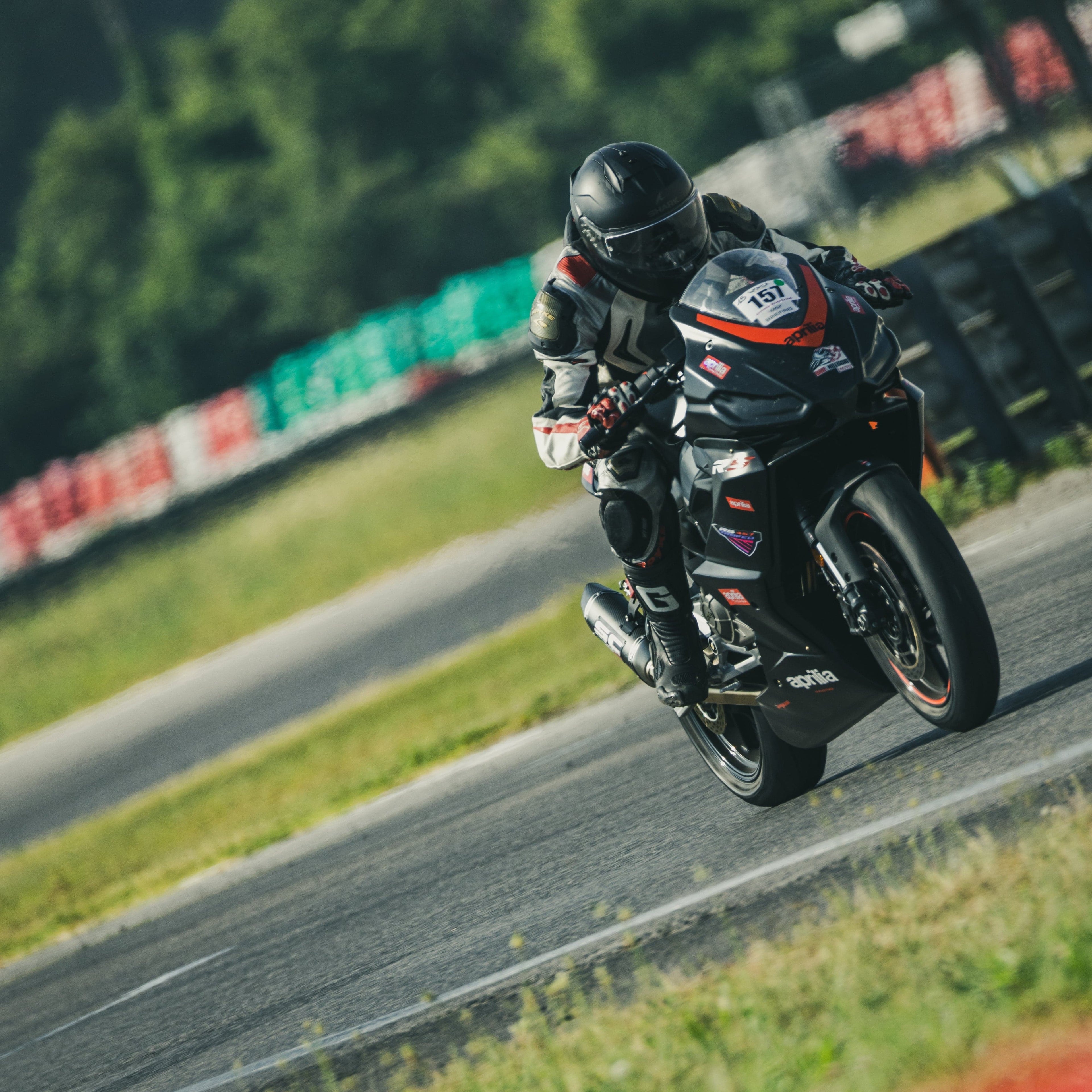 BMR SERVIZI E NOLEGGI SRLS MAGIONE EXPERIENCE Ducati Panigale V4S - Replica Bagnaia