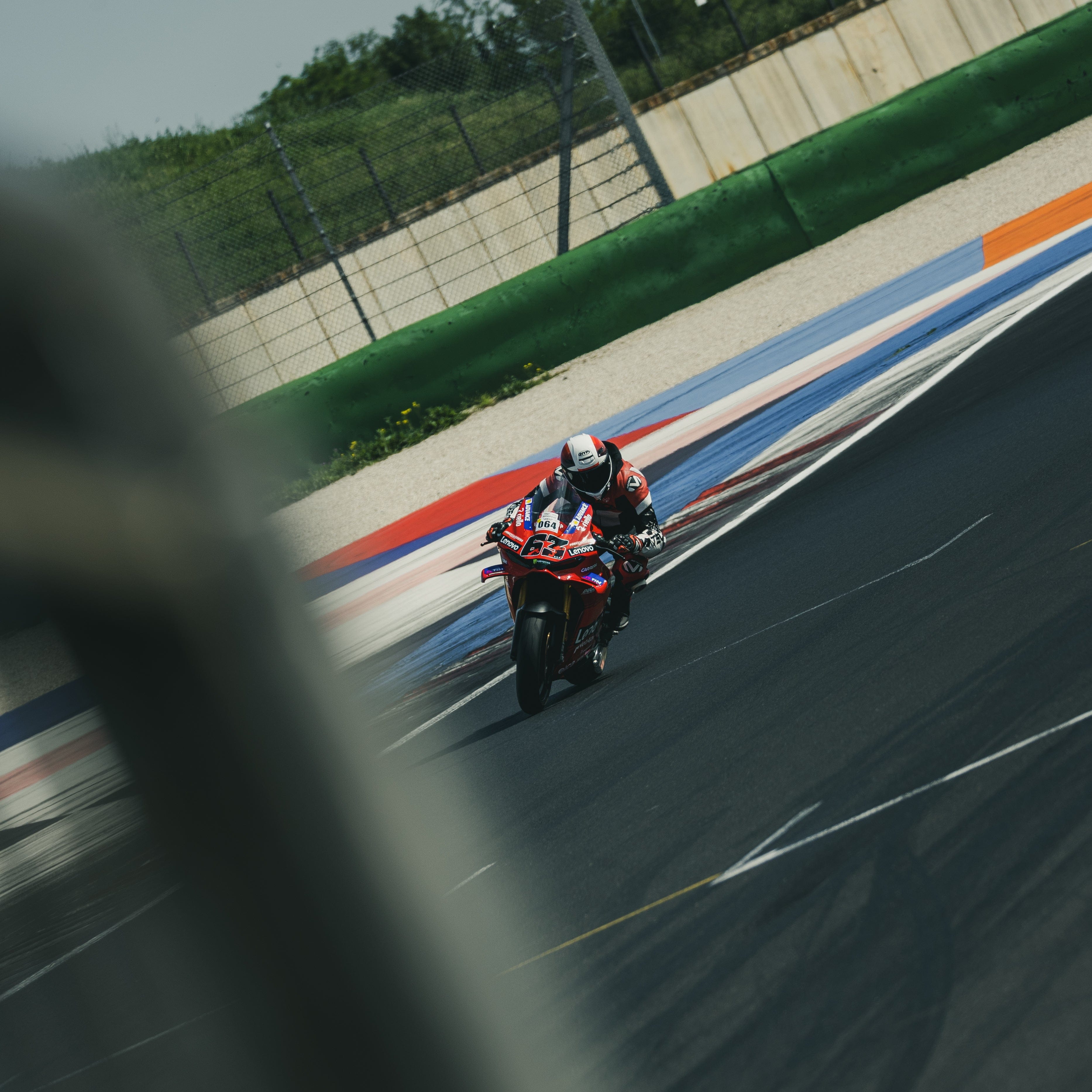 BMR SERVIZI E NOLEGGI SRLS MUGELLO Panigale V4S Bagnaia / Elite Experience